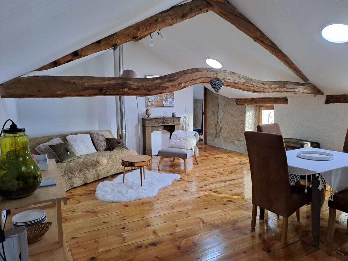 フォン・ロム Le Grenier Des Moineaux Bed & Breakfast エクステリア 写真