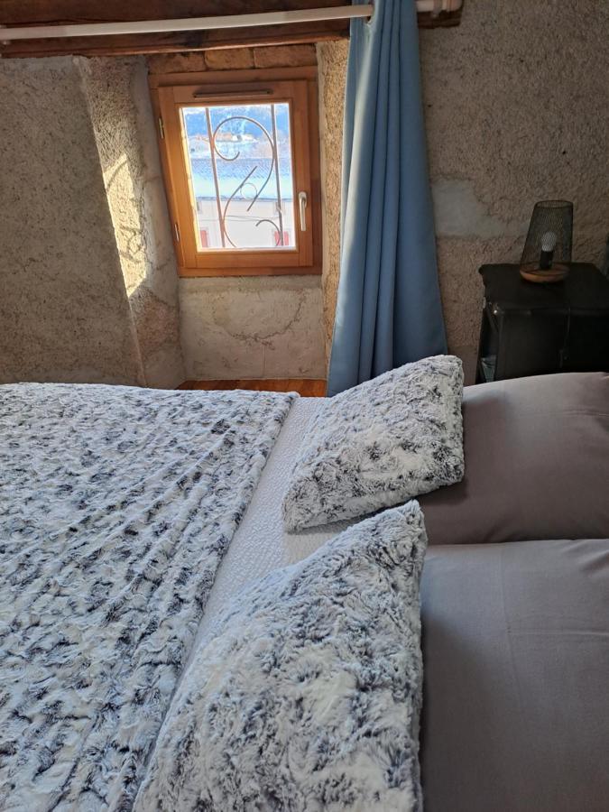 フォン・ロム Le Grenier Des Moineaux Bed & Breakfast エクステリア 写真