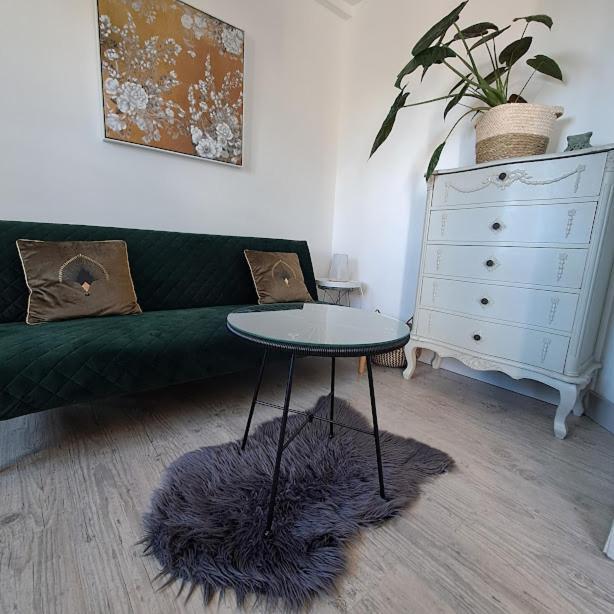 フォン・ロム Le Grenier Des Moineaux Bed & Breakfast エクステリア 写真